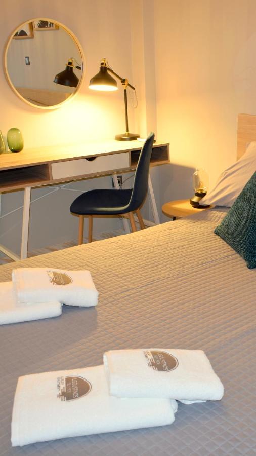 Augoustinos - Sea Side Luxury Apartments Artémida Eksteriør bilde