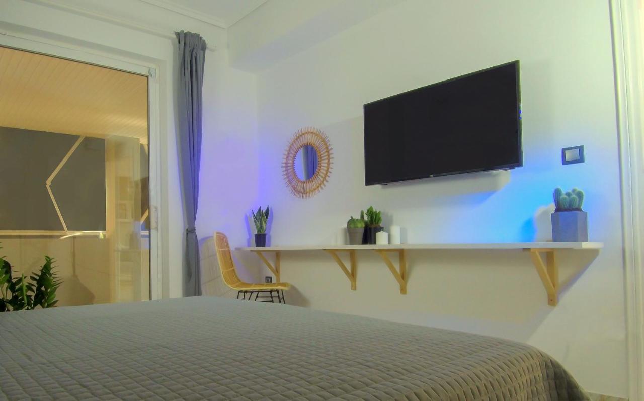 Augoustinos - Sea Side Luxury Apartments Artémida Eksteriør bilde